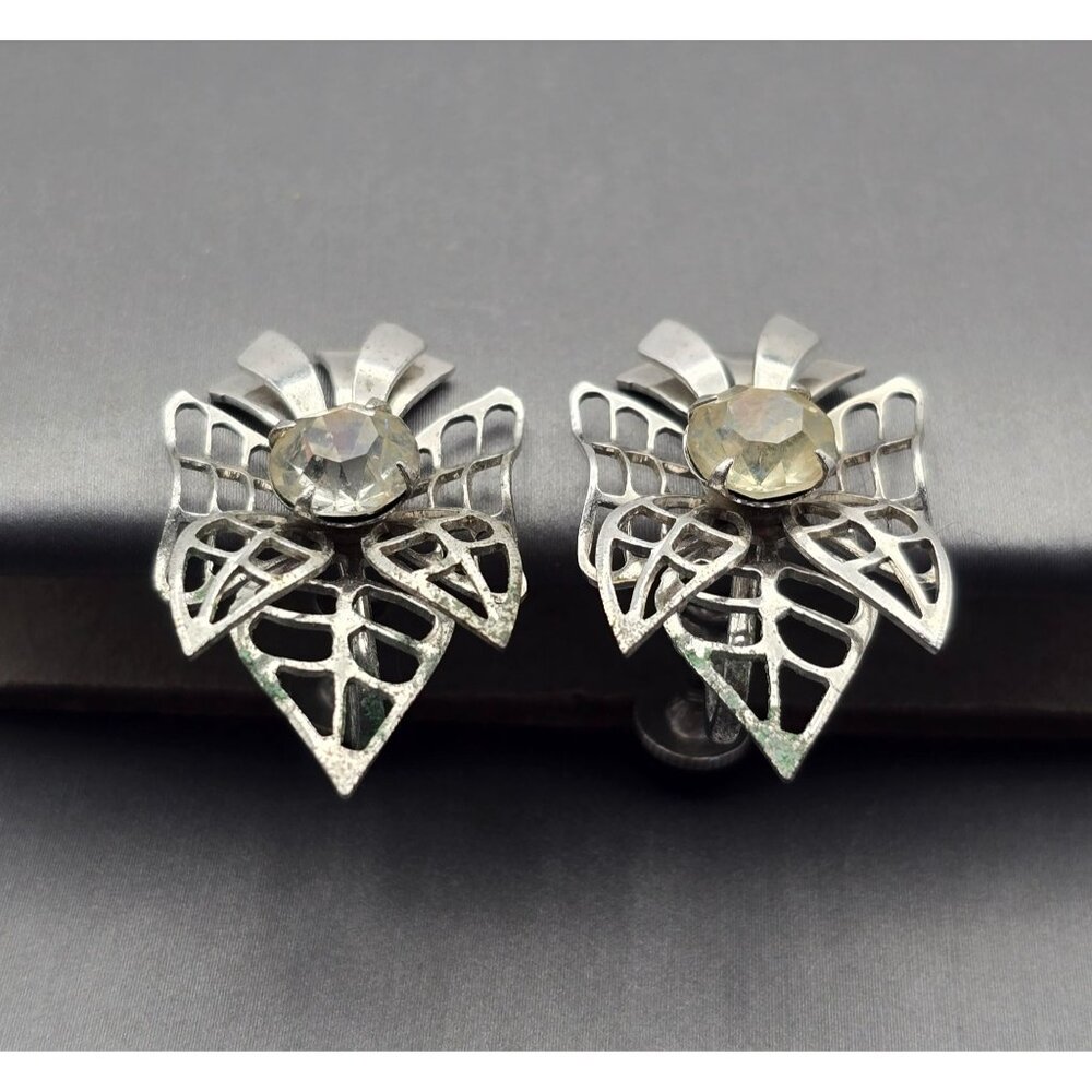 VTG Bugbee Niles Clear Rhinestone Filigree Bows Screw Back Earrings Silver Tone - Picture 2 of 8